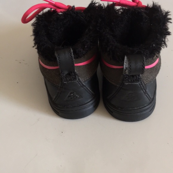 Toddler Nike Chukka boots - Picture 4 of 5